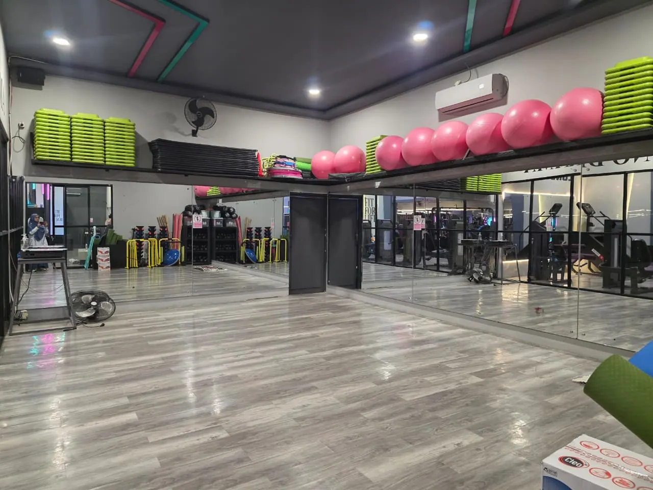 Studio Class JASFIT